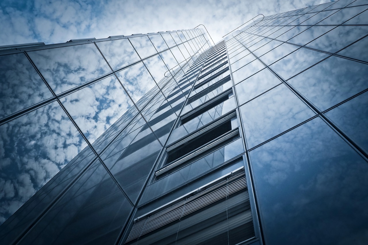 Prédios. Foto: Pixabay fundos imobiliários xpml11 snci11 btlg11