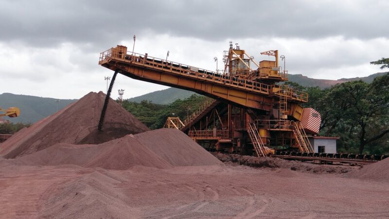 Vale (VALE3) esclarece notícia sobre compra de mineradora na Bahia