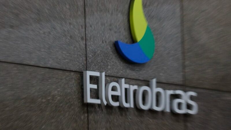 BNDES não deve vender ações da Eletrobras (ELET3) em 2022, diz agência