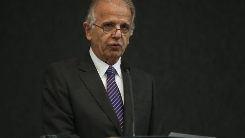 Ex-presidente do TCU, José Múcio aceita convite para ser ministro da Defesa, diz jornal
