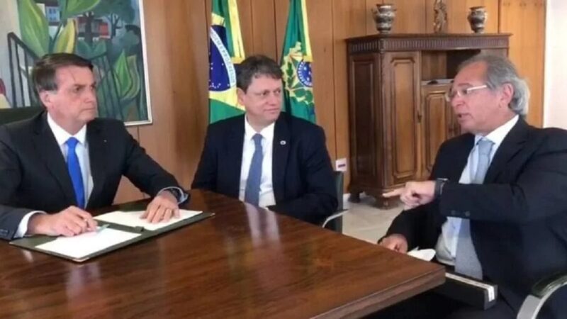 Tarcísio convida Paulo Guedes para ser secretário da Fazenda em SP, diz jornal