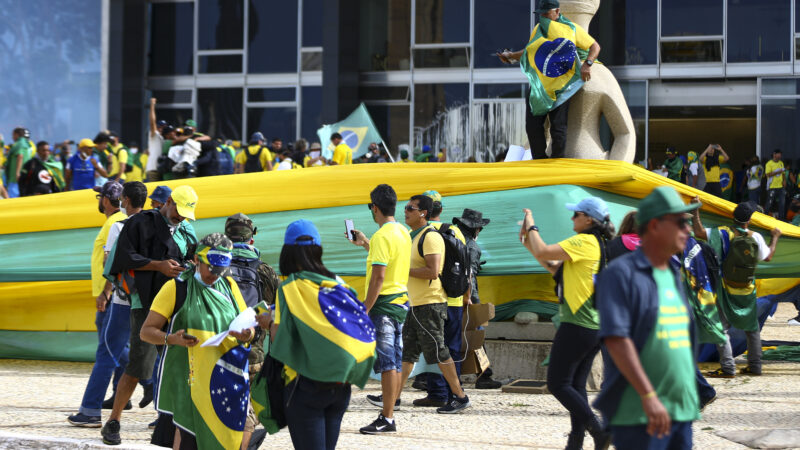 Líderes internacionais condenam invasão em Brasília