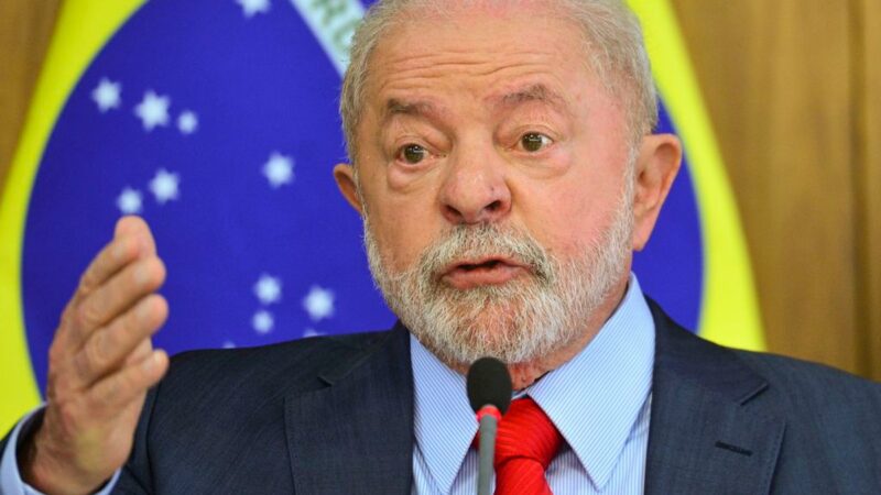 Lula promete aumento de salário mínimo atrelado ao PIB