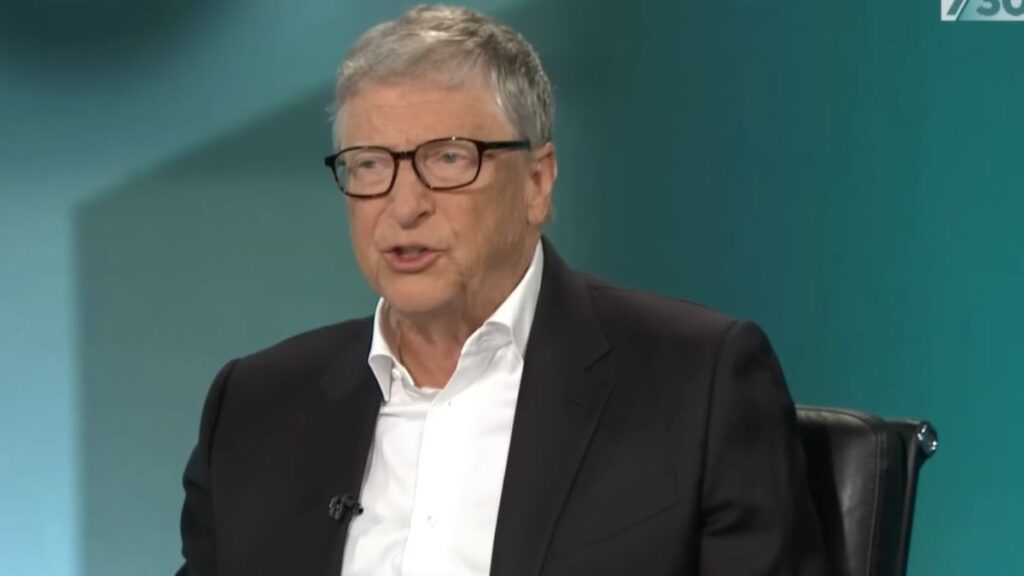 Bill Gates em entrevista. Foto: YouTube