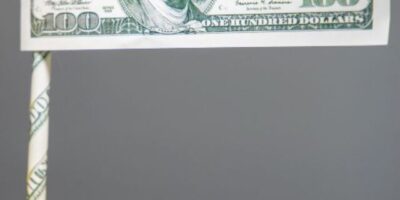 Dólar. Foto: Unsplash