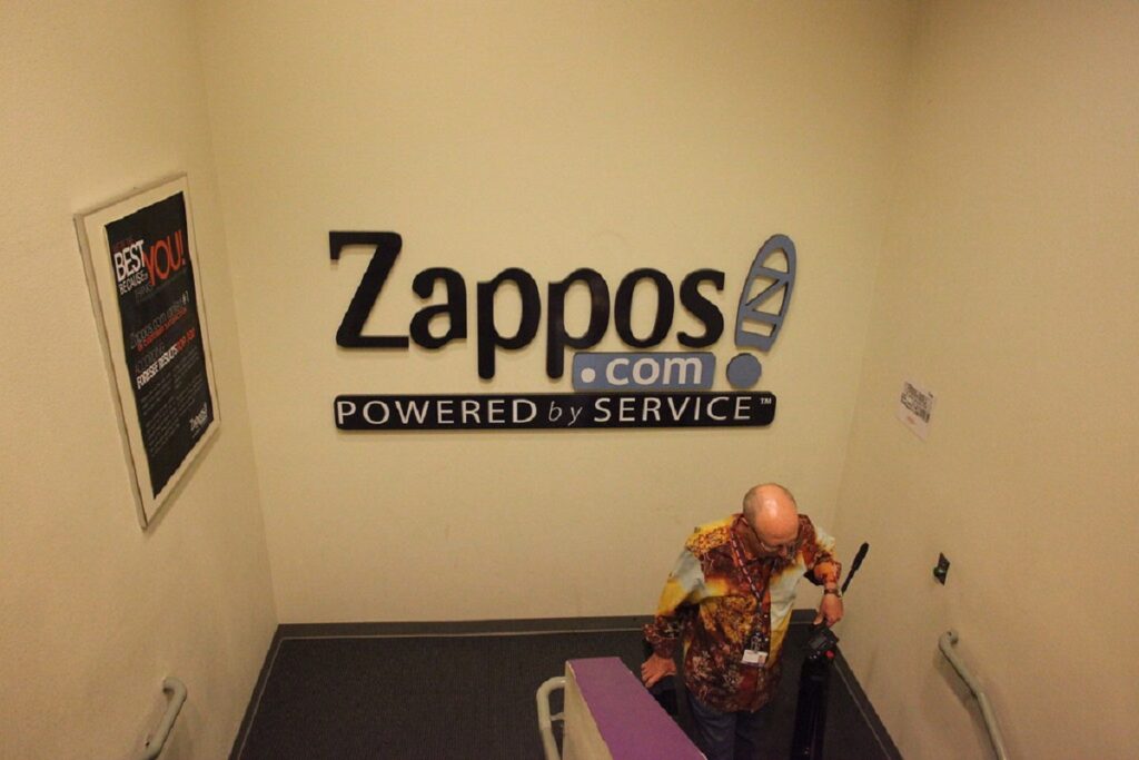 Zappos, subsidiária da Amazon (AMZO34). Foto: Reprodução