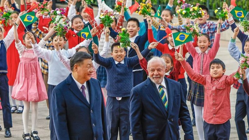 Lula na China: 15 acordos de parceria entre governos são assinados em Pequim