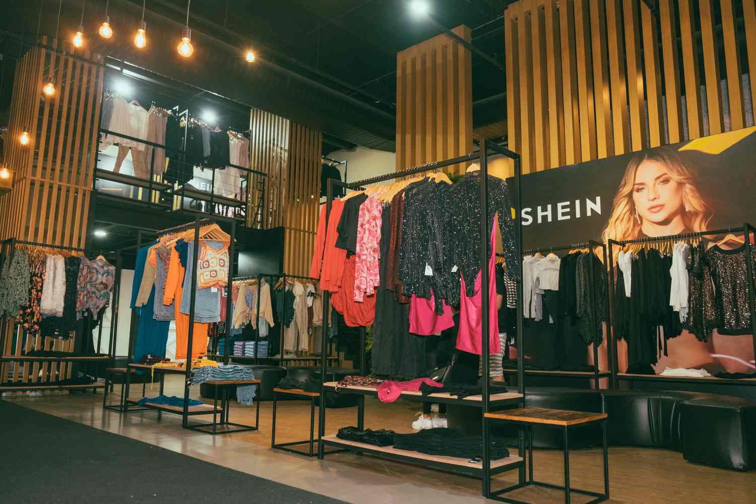 Shein é o e-commerce de modas com mais acessos no Brasil; confira o ranking