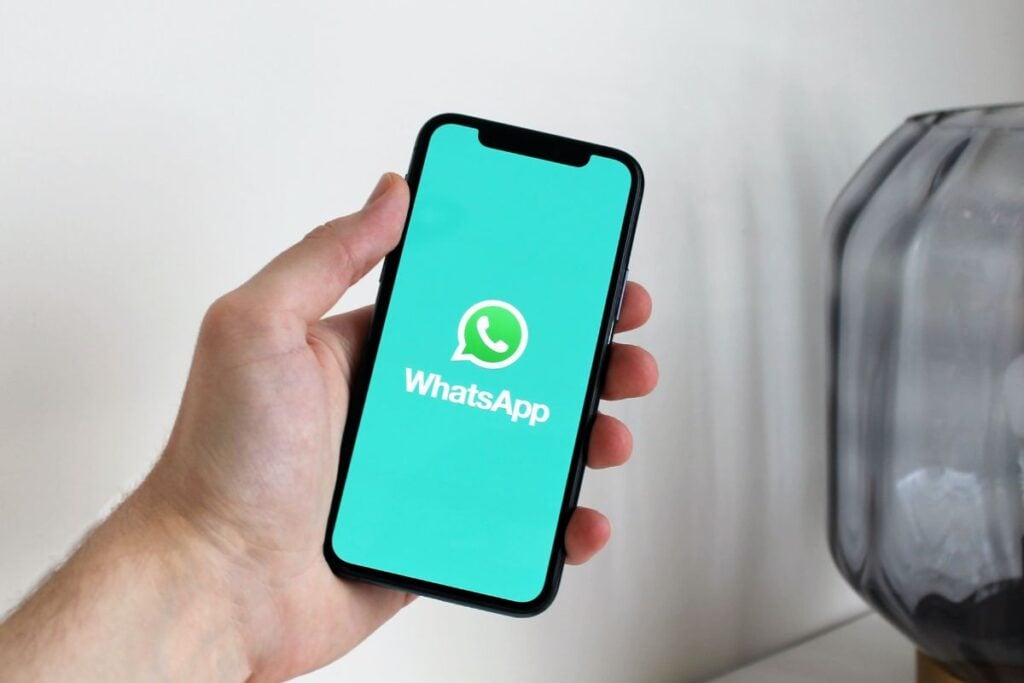 WhatsApp volta ao ar após instabilidade na tarde desta quarta-feira