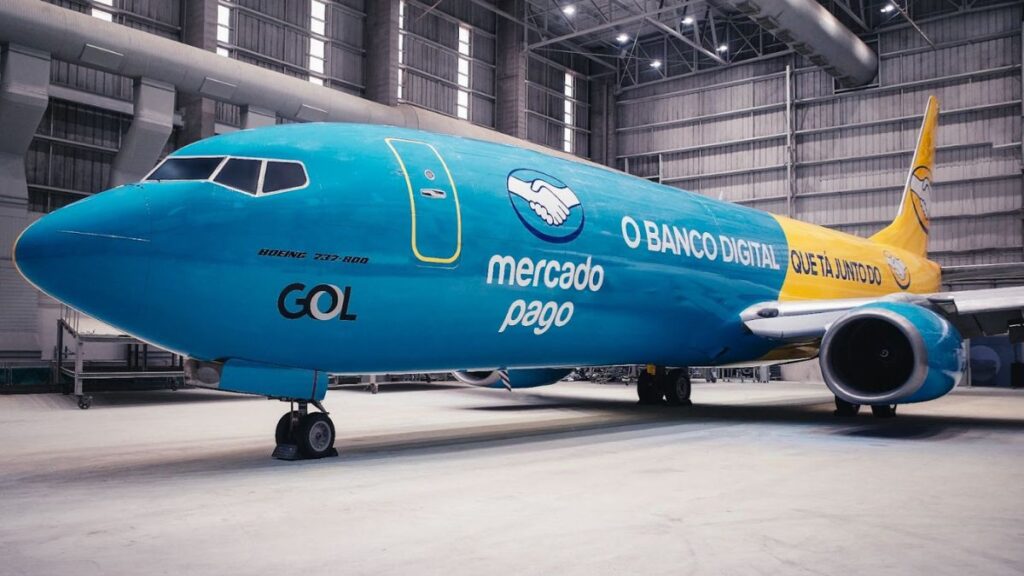 Avião do Mercado Livre (MELI34) com logo do Mercado Pago. Foto: Giancarlo Mazzeo/Agência MOL