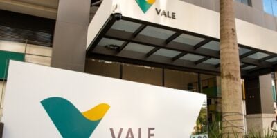 Vale (VALE3) assina acordo de parceria com Anglo American; saiba mais