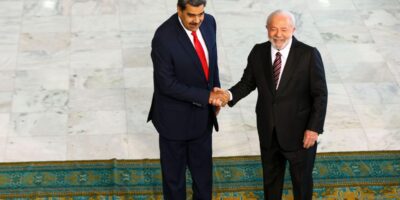 Ao lado de Maduro, Lula defende união de países latino-americanos: “Força no processo de negociação e de integração”