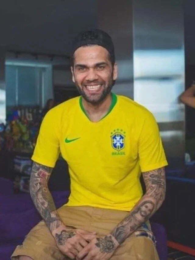 Daniel Alves deve R$ 12,5 milhões para a Espanha