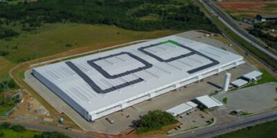 Log (LOGG3) vende galpões logísticos para fundo imobiliário por R$ 165 milhões e explica decisão