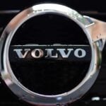 Volvo dribla restrição dos EUA e mantém operação com carros conectados