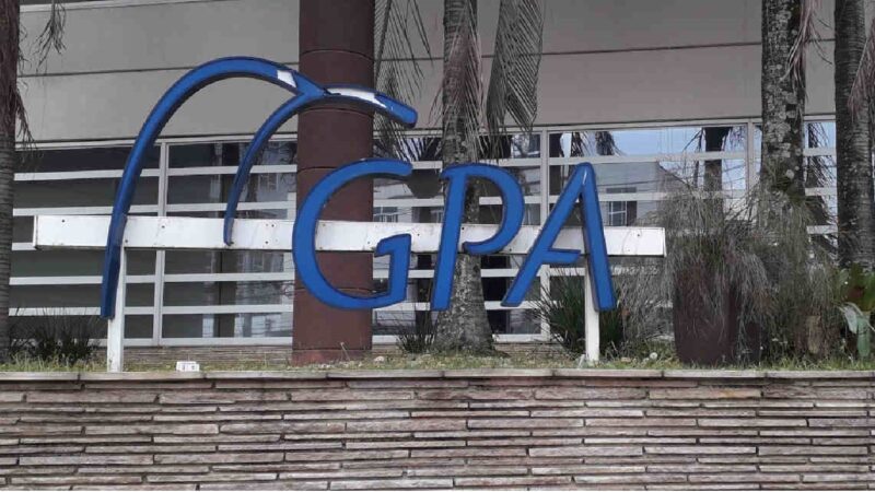 GPA (PCAR3): Bilionário colombiano oferece R$ 4 bilhões pelo Éxito; ações saltam 13%