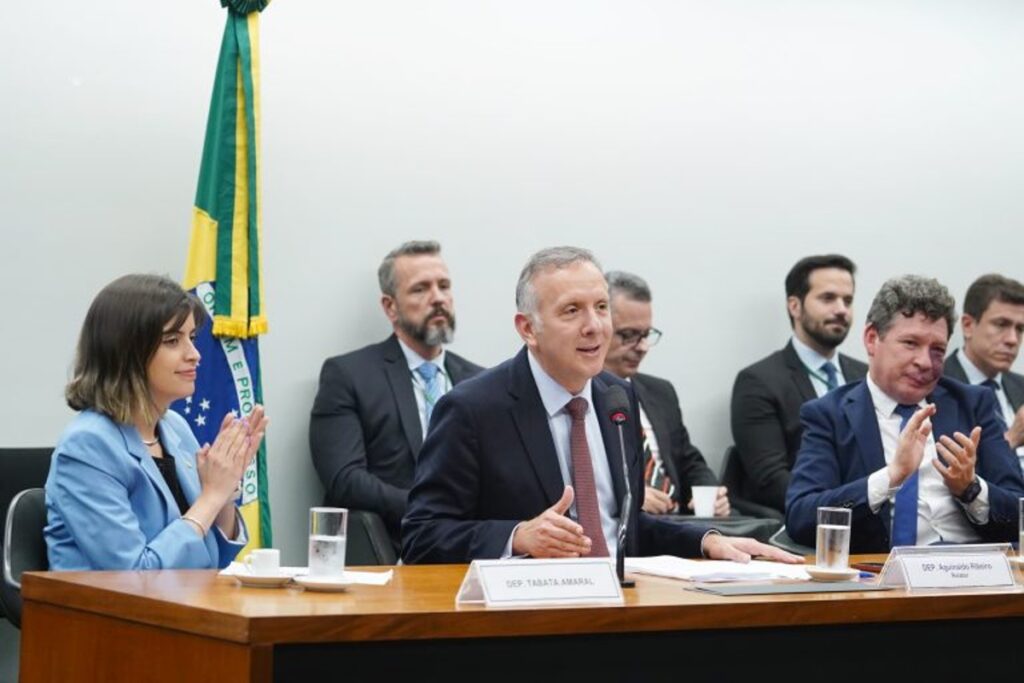 Aguinaldo Ribeiro, relator da reforma tributária: não haverá aumento da carga tributária. Foto: Pablo Valadares / Câmara dos Deputados