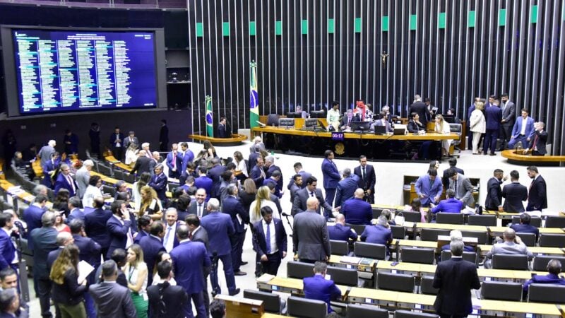 Câmara aprova taxação de fundos exclusivos e offshore