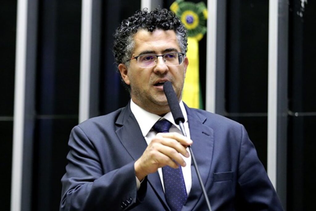 MP do Desenrola Brasil irá limitar a taxa de juros em 100% ao ano
