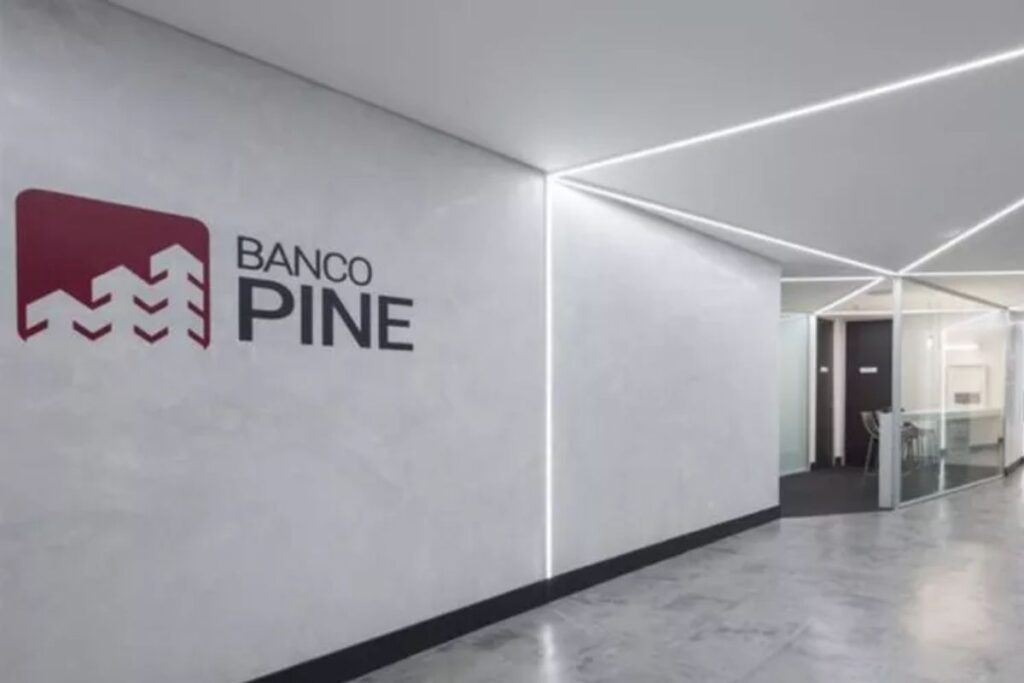 Banco Pine (PINE4) dividendos