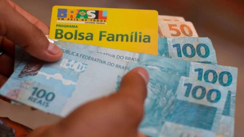 Bolsa Família: governo quer reajuste no programa social em 2024