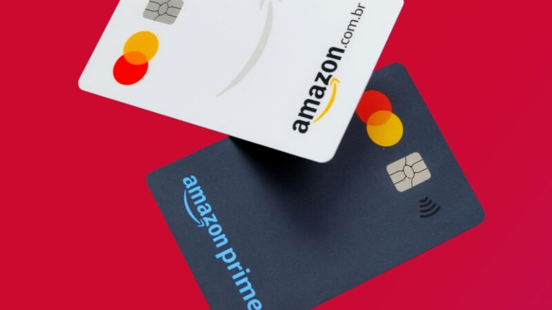 Amazon (AMZO34) lança cartão de crédito no Brasil sem anuidade; confira