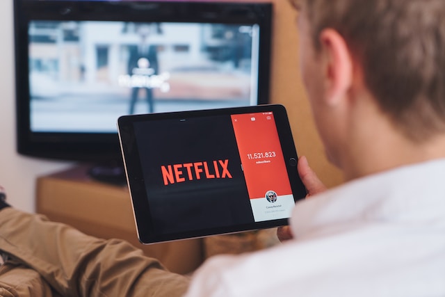 Rachar a conta da Netflix (NFLX34) com amigos agora vai ser pago