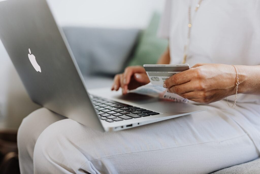 Compras na internet. Foto: Pexels