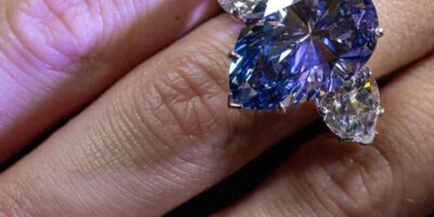 Diamante "Bleu Royal" Atinge US$ 43,8 Milhões em Leilão da Christie's