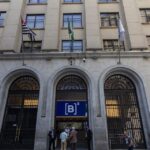 Ibovespa luta no fim e sobe 0,17%, aos 150,7 mil, estendendo série de recordes