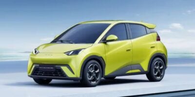 BYD quer liderar reindustrialização automotiva no Brasil e aposta em carro híbrido com etanol