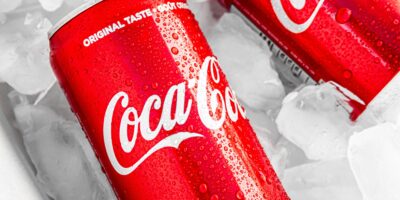 Lucro da Coca-Cola (COCA34) atinge US$ 1,99 bilhão no 4T23; Receita supera as expectativas