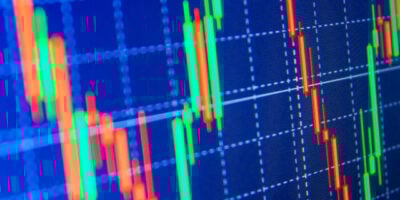 Ibovespa fecha em alta com apoio de energia e infraestrutura, mesmo com queda no varejo