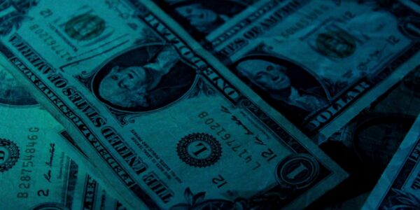 Moedas Globais: dólar fica de lado, com investidores de olho em EUA-China e à espera de CPI
