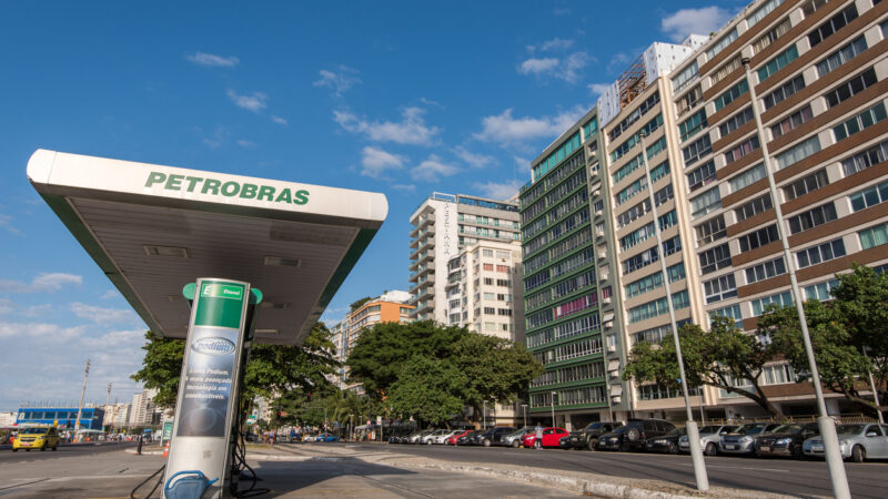 Petrobras (PETR4) deve continuar distribuindo dividendos robustos, diz Genial