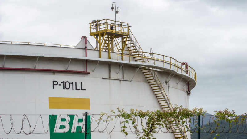 Por que as ações de Petrobras (PETR4) estão subindo nesta quinta-feira no Ibovespa?