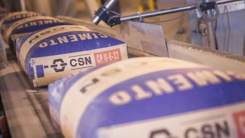 CSN (CSNA3) anuncia acordo de exclusividade para compra de concorrente do setor de cimento