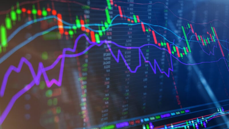 Ibovespa sobe com exterior, apesar de tombo da Braskem (BRKM5); Magazine Luiza (MGLU3) avança, Minerva (BEEF3) cai e dólar lateraliza