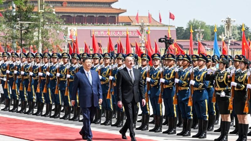 China nega que já tenha iniciado negociações tarifárias com EUA