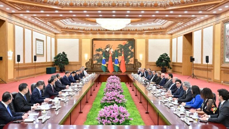 China fecha acordos de cooperação e promete fundos de crédito para países latino-americanos