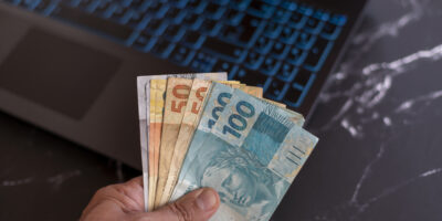 Dividendos: Caixa Seguridade (CXSE3) e Copel (CPLE6) pagam nesta semana