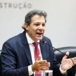 IOF: Haddad diz que não há alternativas, e Congresso ameaça derrubar aumento