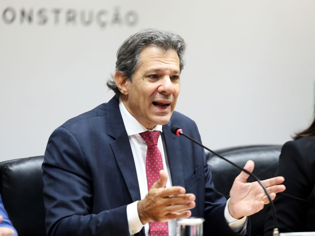 IOF - O ministro da Fazenda, Fernando Haddad, afirmou que não há neste momento alternativas ao decreto que elevou alíquotas do Imposto sobre Operações Financeiras.
