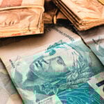 Renda passiva: conheça os investimentos que podem oferecer um salário regular