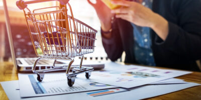 Varejo tem queda de 0,4% em abril, após três meses consecutivos de avanço
