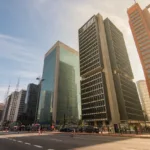 Fundos imobiliários “baratos”: 20 FIIs que entram em agosto com desconto acima de 30%