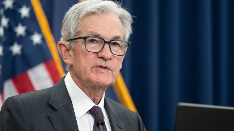 FED surpreende: Powell abre caminho para corte de juros já em setembro e dólar despenca