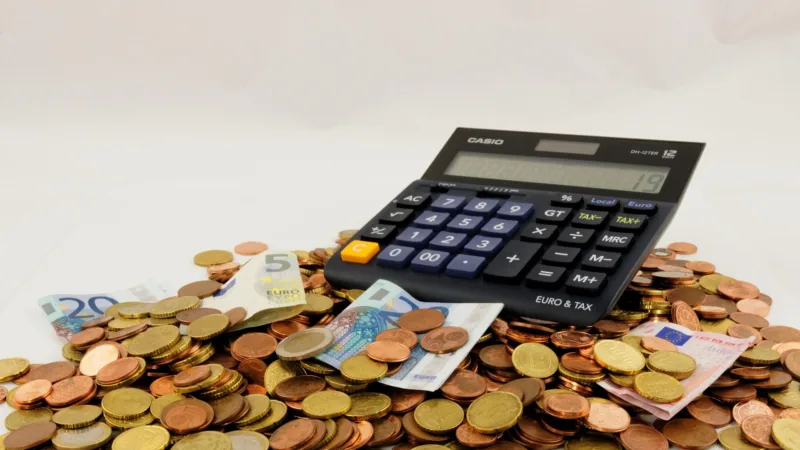 Boletim Focus projeta IPCA abaixo de 5% em 2025; entenda o que isso significa