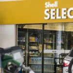 Raízen (RAIZ4) encerra parceria com FEMSA e assume mais de 1.200 lojas Shell Select; entenda o que muda agora
