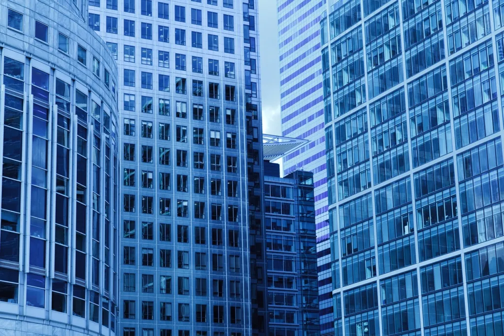 Fundos imobiliários tiveram dia positivo na sexta-feira (10), mas valorização foi insuficiente para reverter o resultado acumulado da semana.